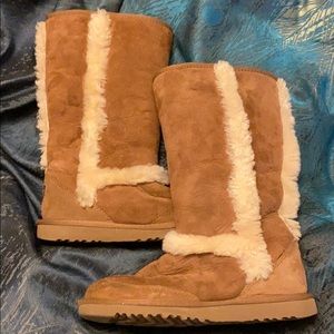 Ugg kids 4y Sunsparkle Chestnut brown Boots!